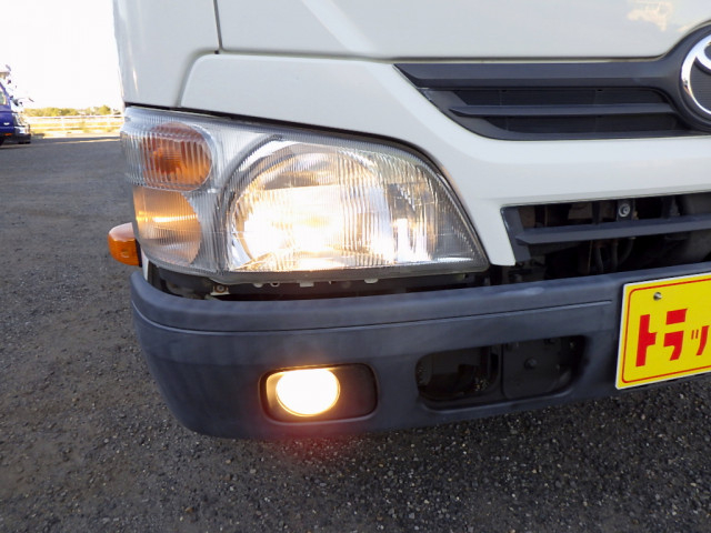 トヨタ トヨエース 小型 バン TKG-XZC605V(97885) 3枚目