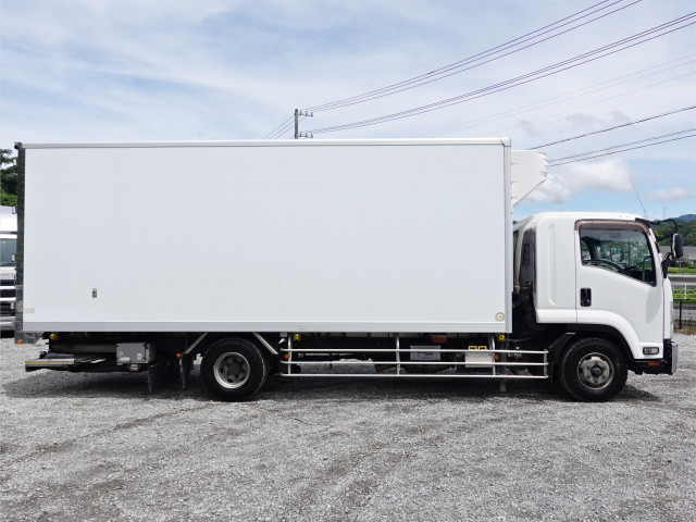 Isuzu forward 6studs large Freezer box_body SKG-FSR90T2(109474) 9枚目