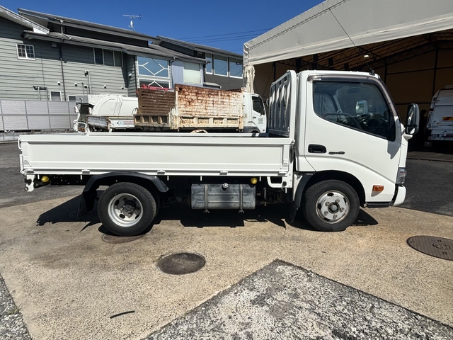 日野 デュトロ 小型 平ボディ TKG-XZC605C(108583) 4枚目