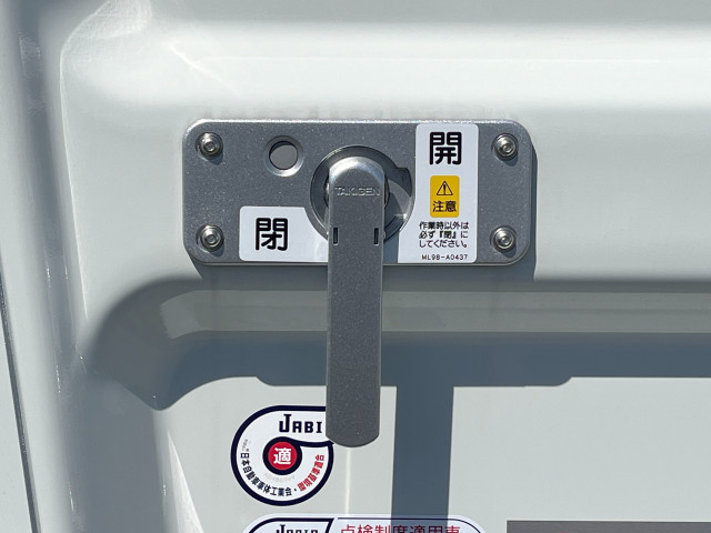 三菱ふそう キャンター 小型 Wキャブ 2RG-FBA20(106377) 13枚目