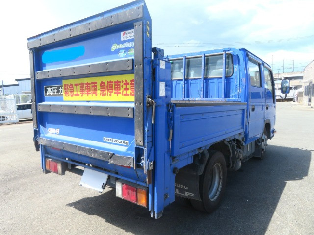 いすゞ エルフ 小型 Wキャブ 2RG-NJR88A(111916) 6枚目
