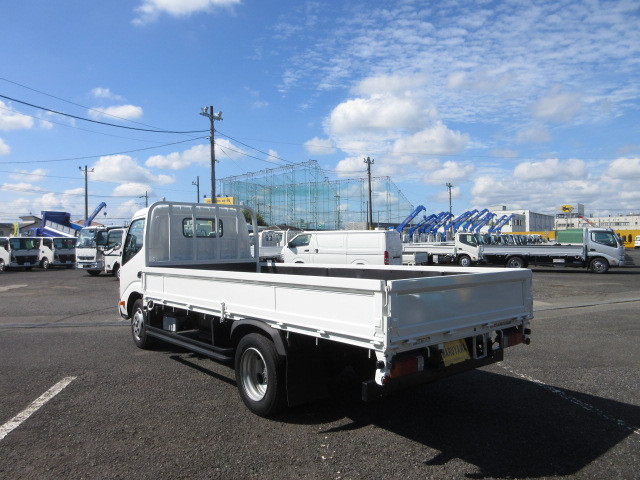 日野 デュトロ 小型 平ボディ 2RG-XZU655M(113550) 3枚目
