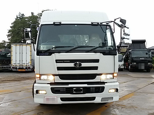 UDトラックス（日産） ビッグサム 大型 トラクタ KL-CW542HHT(8233) 3枚目