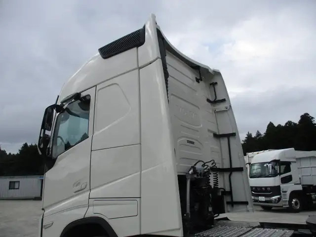ボルボ 大型 トラクタ 2PG-4S2TDA1(106693) 18枚目