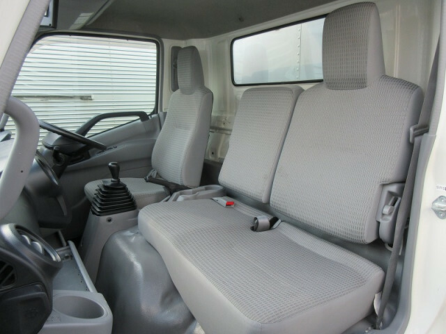 トヨタ ダイナ 小型 バン SKG-XZU700(6605) 35枚目