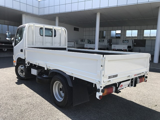 日野 デュトロ 小型 平ボディ 2RG-XZU605M(112876) 4枚目