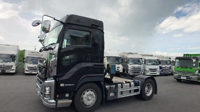 Isuzu giga Large Tractor 2PG-EXD52CD(34676) 5枚目