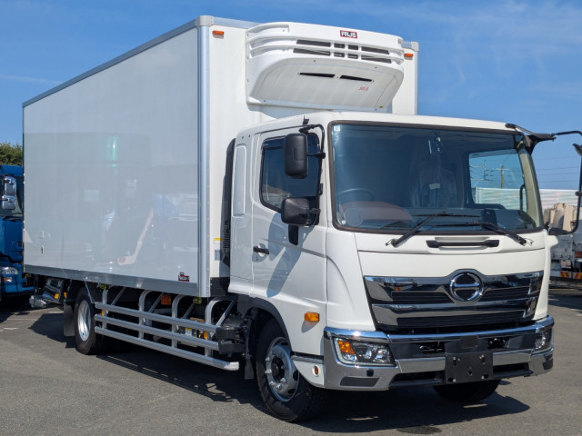 日野 レンジャー 中型 冷蔵冷凍バン 2KG-FE2ACG(111774) 2枚目