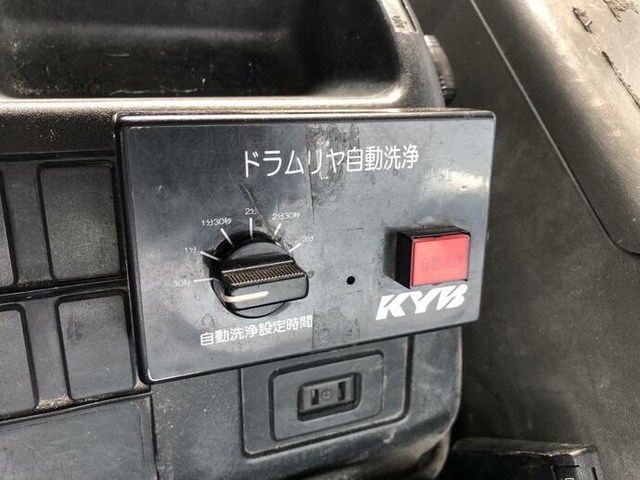 いすゞ ギガ 大型 ミキサー車 QKG-CXZ77AT(11933) 23枚目