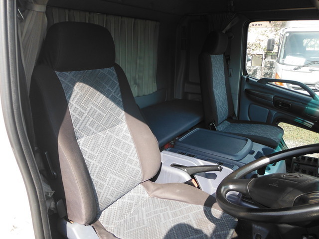 日野 レンジャー 中型 ウィング PB-FD8JLFG(2151) 21枚目
