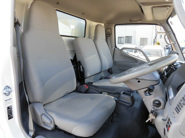 トヨタ ダイナ 小型 冷蔵冷凍バン BDG-XZU414(7193) 18枚目