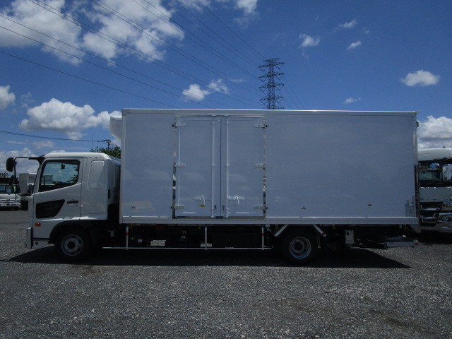 日野 レンジャー 中型 冷蔵冷凍バン 2PG-FD2ABG(87041) 5枚目