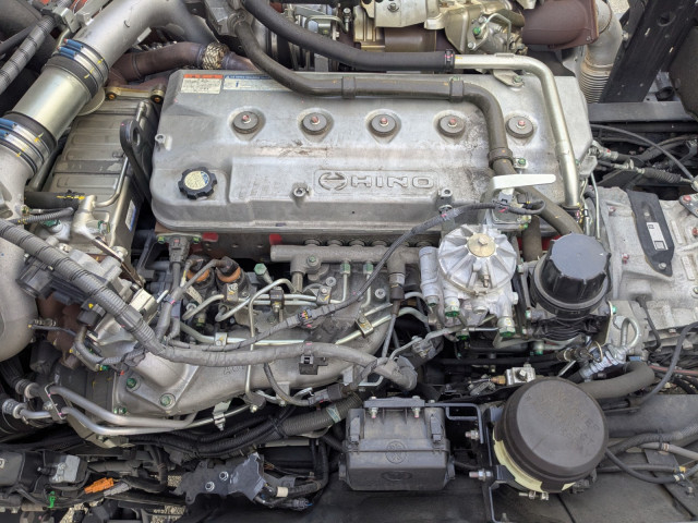 日野 プロフィア 大型 冷蔵冷凍バン 2DG-FR1AHC(106420) 45枚目