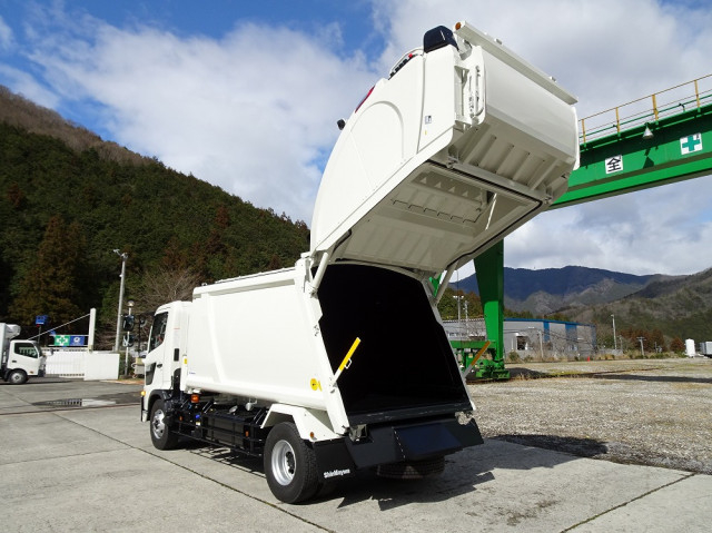 日野 レンジャー 増トン 塵芥車（プレス式） 2KG-GC2ABA(106369) 6枚目