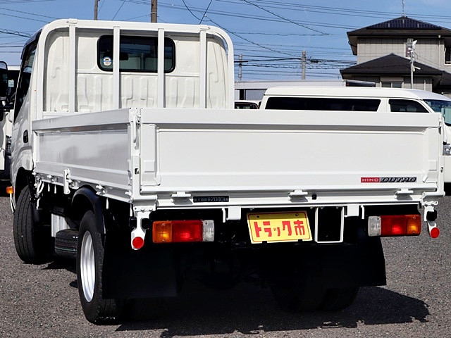 日野 デュトロ 小型 平ボディ 2RG-XZC605M(105324) 7枚目