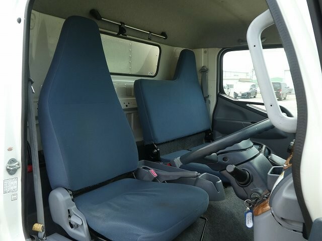 Mitsubishi Fuso canter Small Box body TKG-FEB50(26816) 13枚目
