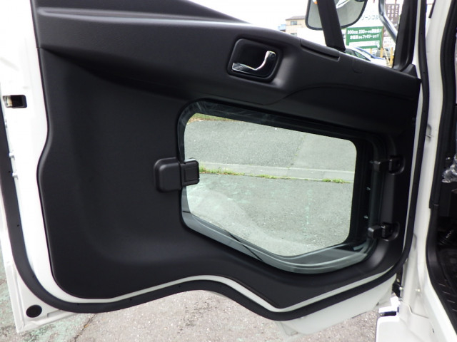 三菱ふそう ファイター 中型 コンテナ専用車 2KG-FK72F(104854) 32枚目