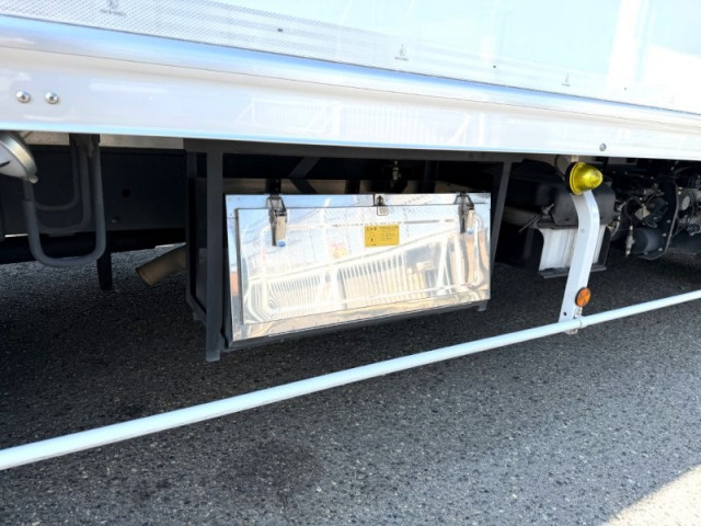 日野 レンジャー 中型 冷蔵冷凍バン 2KG-FD2ABG(109497) 19枚目