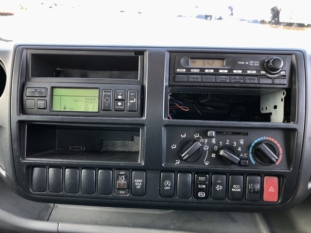 日野 デュトロ 小型 冷蔵冷凍バン SKG-XZU710M(55806) 60枚目