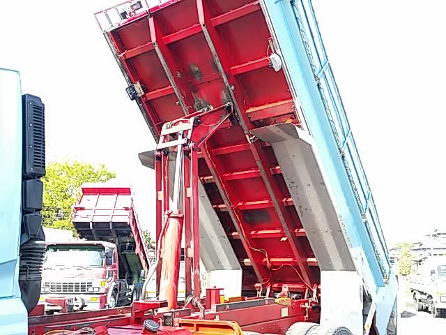UDトラックス（日産） クオン 大型 土砂ダンプ ADG-CW4XL(9323) 25枚目
