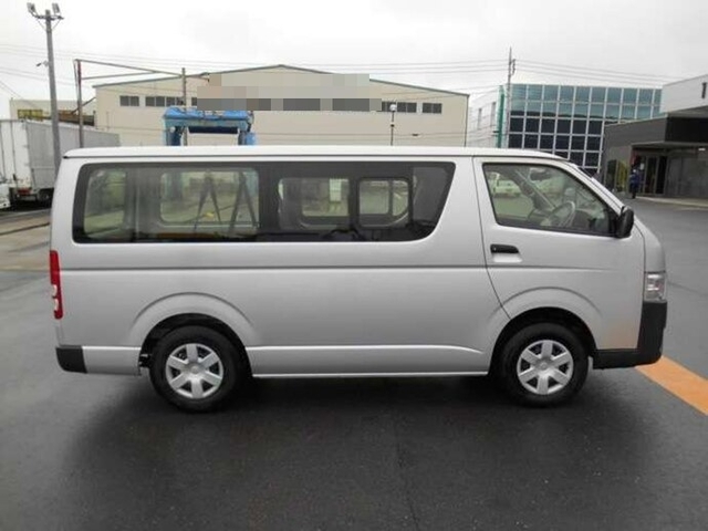トヨタ レジアスエース 小型 Translation missing: ja.item.body_keijou_enum.body_keijou_light_van LDF-KDH206V(8137) 4枚目