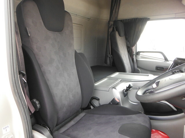 Nissan UD quon Large Wing body 2PG-CD5CA(31550) 20枚目