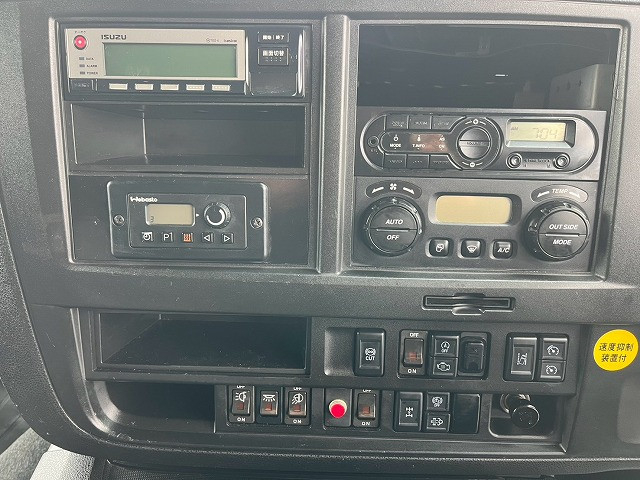 いすゞ ギガ 大型 ウィング QPG-CYJ77B(113434) 30枚目