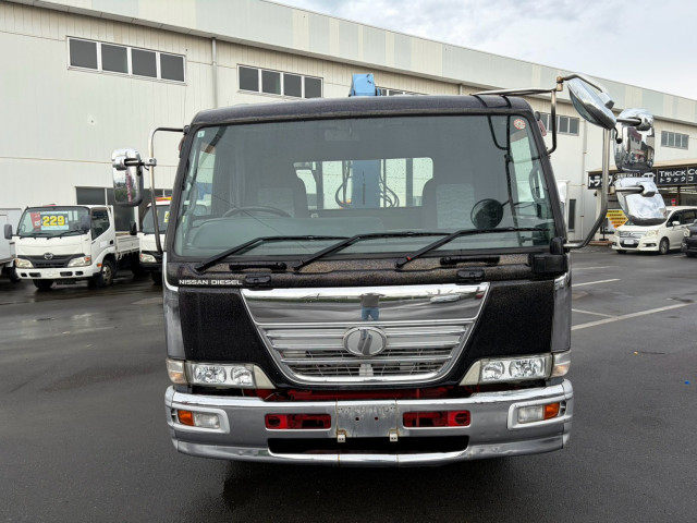 UDトラックス（日産） コンドル 増トン 平ボディ（クレーン付） PB-LK36A(110862) 3枚目