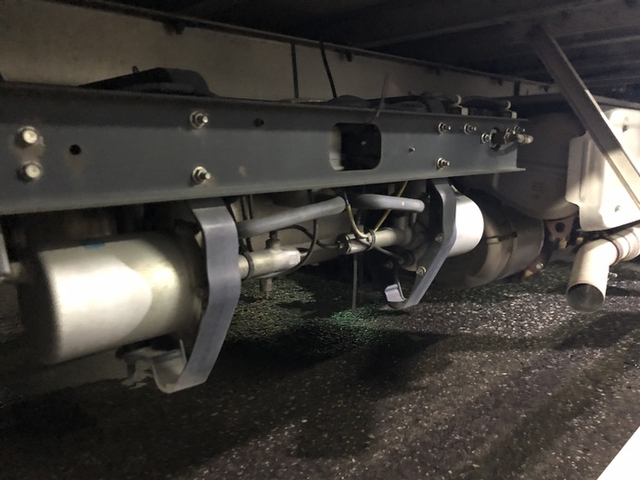 UDトラックス（日産） コンドル 中型 冷蔵冷凍バン TKG-MK38C(2552) 23枚目