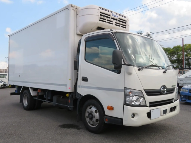 日野 デュトロ 小型 冷蔵冷凍バン TPG-XZU712(106884) 3枚目