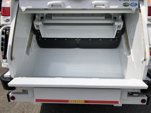 三菱ふそう キャンター 小型 塵芥車（プレス式） 2RG-FEAV0(108376) 12枚目