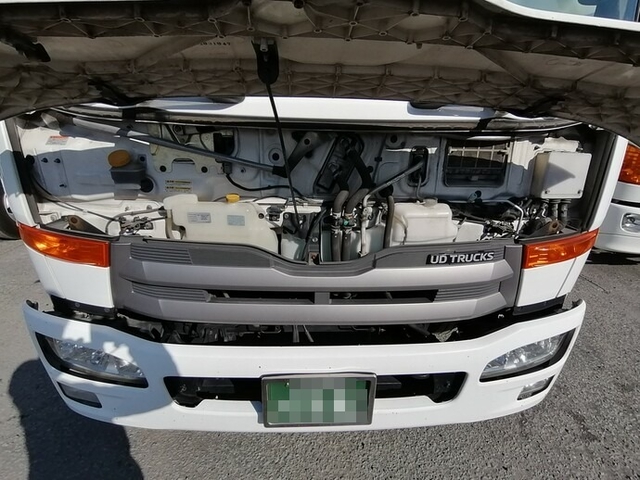 UDトラックス（日産） コンドル 中型 冷蔵冷凍バン SKG-MK38L(5583) 54枚目