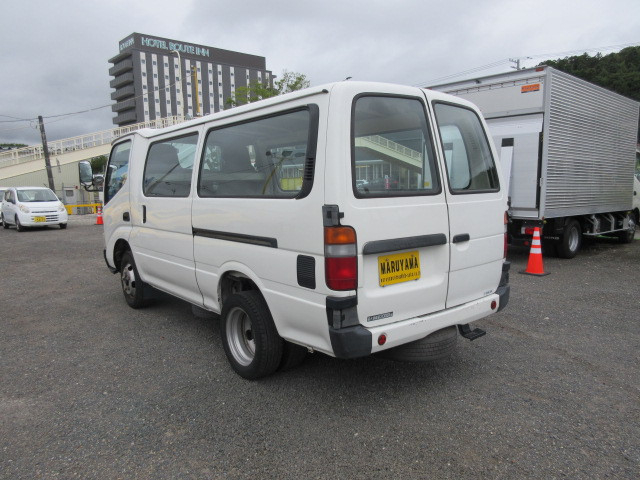 トヨタ ダイナ 小型 バン BDG-XZU508V(109087) 3枚目