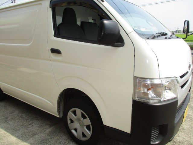 Toyota hiace Small Freezer box_body CBF-TRH200V(92118) 35枚目