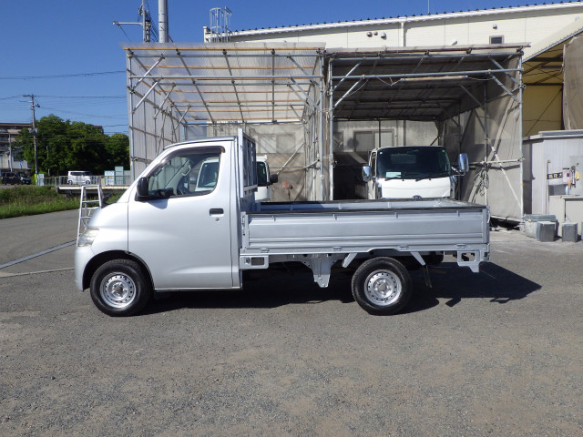 トヨタ ライトエース 小型 平ボディ DBF-S402U(110661) 3枚目