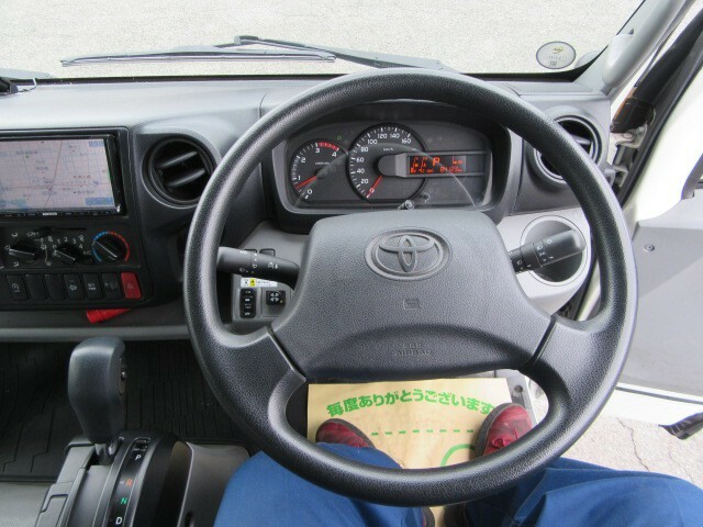 トヨタ ダイナ 小型 バン TKG-XZU710(8373) 31枚目