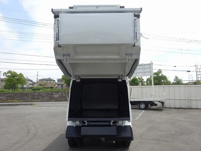 三菱ふそう キャンター 小型 塵芥車（プレス式） 2RG-FEAV0(113491) 11枚目