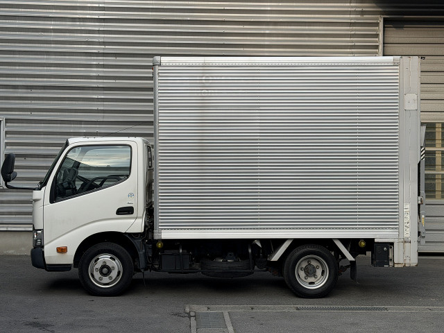 トヨタ ダイナ 小型 バン TPG-XZU605(109090) 2枚目