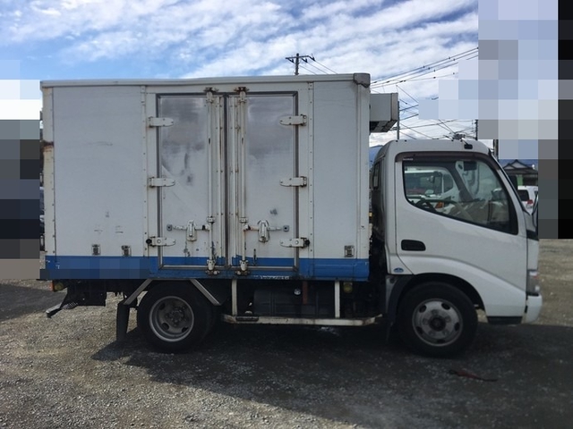 日野 デュトロ 小型 冷蔵冷凍バン BDG-XZU308M(2457) 9枚目