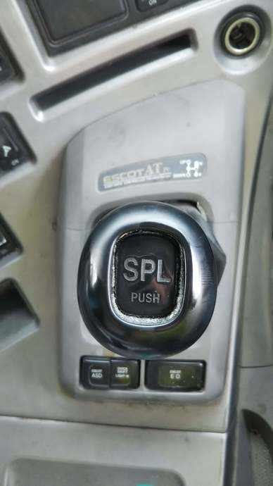 UDトラックス（日産） クオン 大型 トラクタ PKG-GK4XAD(3570) 15枚目