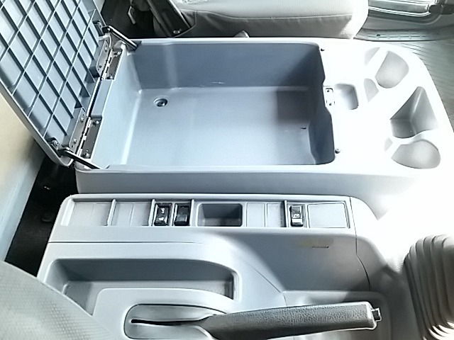 日野 レンジャー 中型 ウィング ADG-FD7JLWA(7047) 28枚目