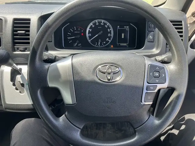 トヨタ ハイエース 小型 特装車・その他 3DF-GDH206K(106518) 17枚目