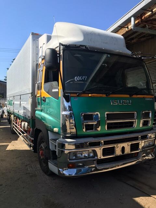 いすゞ ギガ 大型 冷蔵冷凍バン PDG-CVR77P8(10041) 1枚目