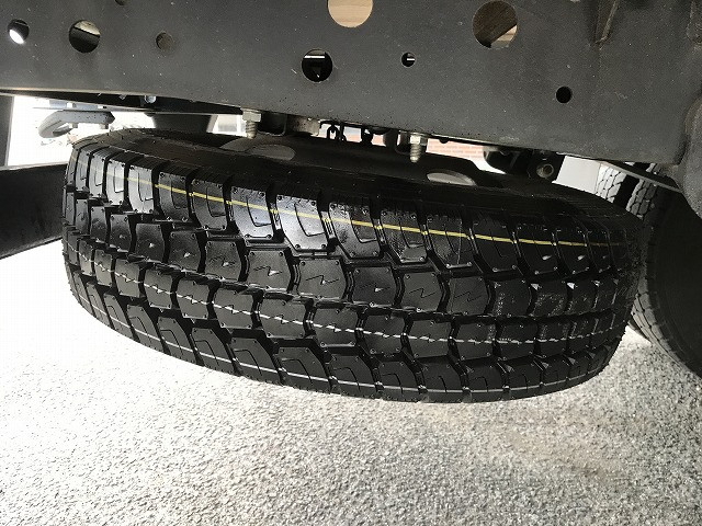 いすゞ エルフ 小型 平ボディ 2RG-NLR88AR(111682) 39枚目