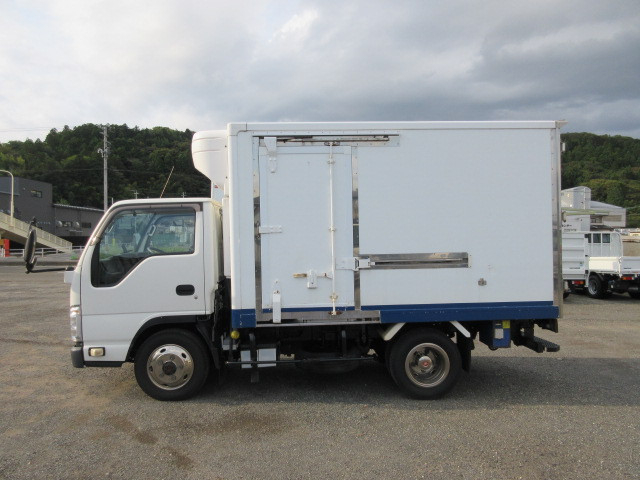 いすゞ エルフ 小型 冷蔵冷凍バン TPG-NJS85AN(113643) 5枚目