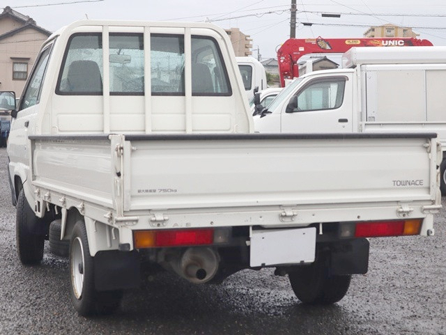 トヨタ タウンエース 小型 平ボディ GK-KM70(109974) 2枚目
