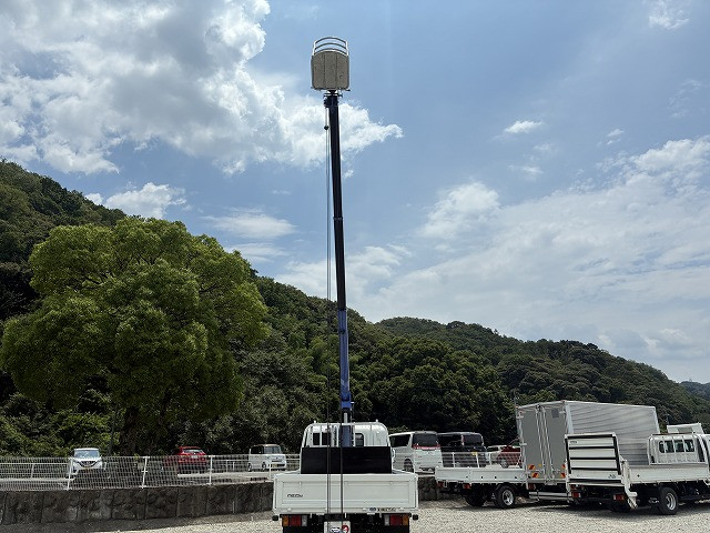 マツダ タイタン 小型 平ボディ（クレーン付） BDG-LMR85AR(110190) 11枚目