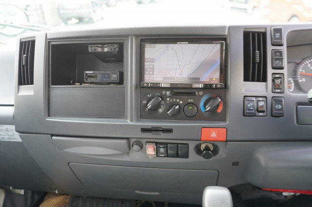 いすゞ エルフ 小型 バン TRG-NLR85AN(109691) 31枚目