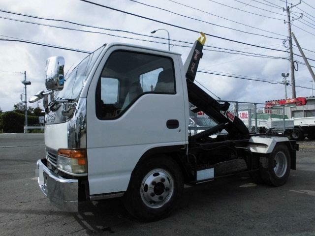 いすゞ エルフ 小型 コンテナ専用車 KC-NKR71EN(17845) 3枚目