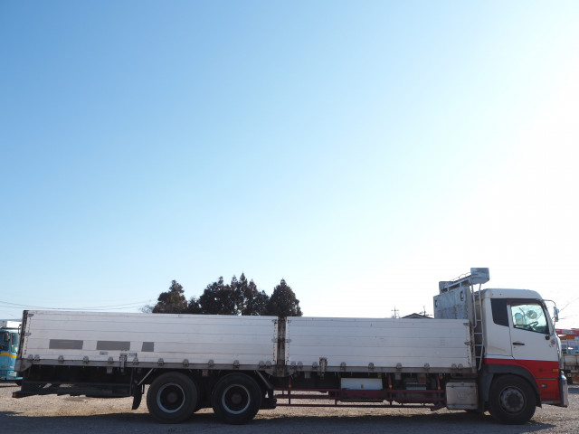 UDトラックス（日産） クオン 大型 平ボディ QKG-CW5ZA(100043) 6枚目